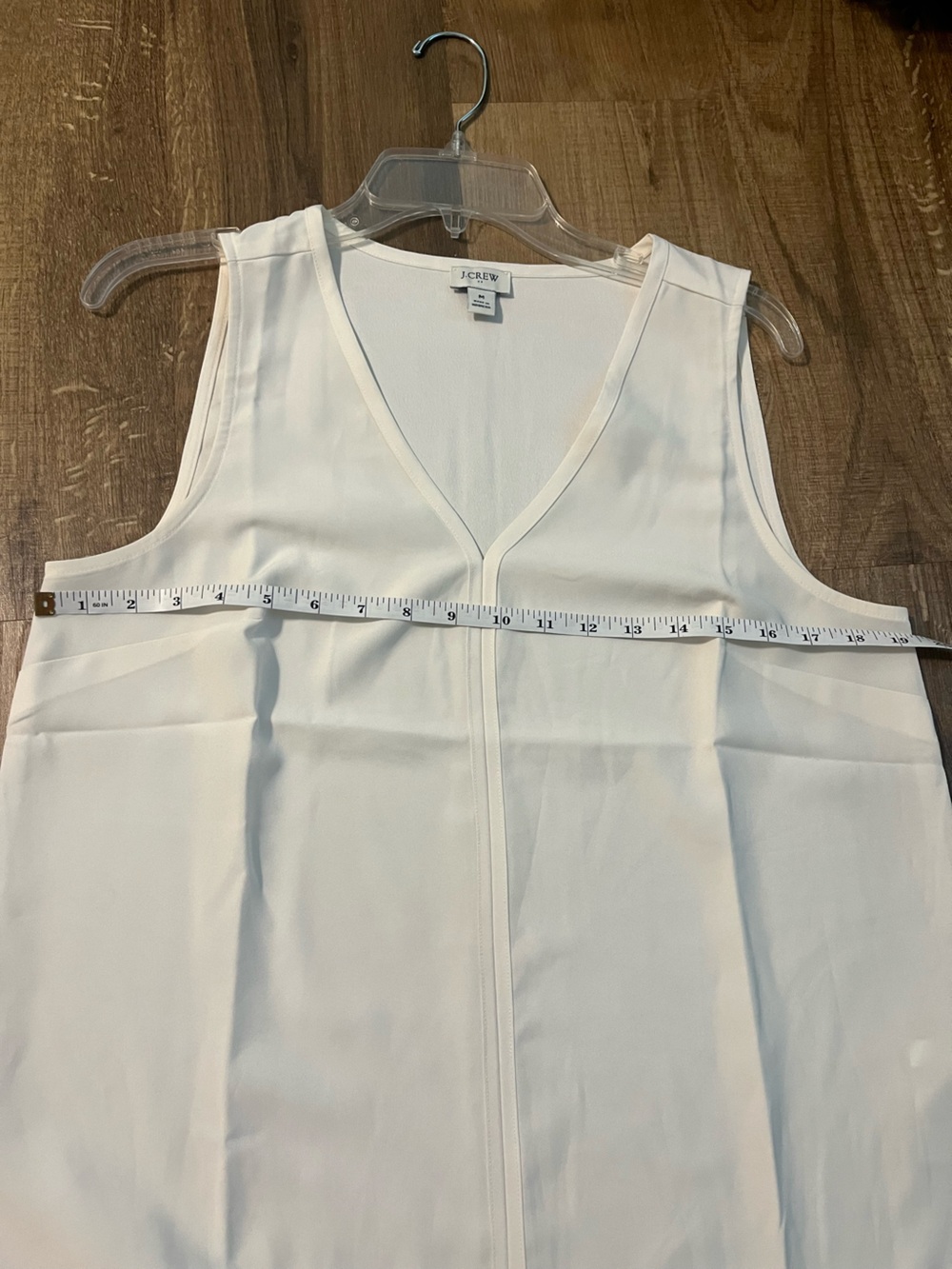 J. Crew Factory NWOT Sleeveless V-Neck Crepe Shell Top- Marine Salt - Picture 6 of 7